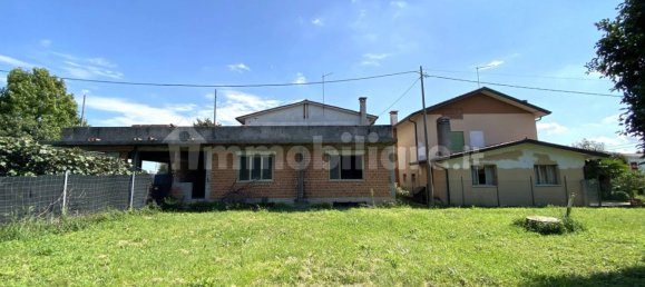 3 bedrooms Villa in Cittadella, Italy No. 359433 12