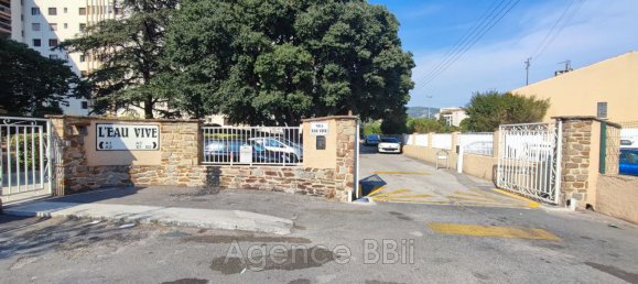 Гараж в Тулон, Франция № 350767 2