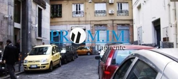 300m² Commercial property in Naples, Italy No. 317254 18