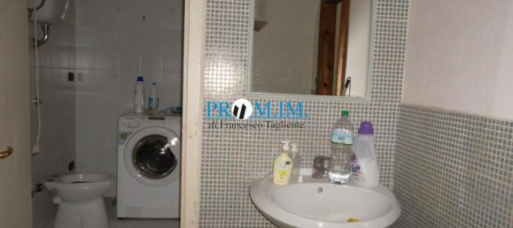 300m² Commercial property in Naples, Italy No. 317254 13