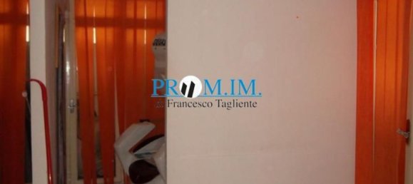 300m² Commercial property in Naples, Italy No. 317254 12