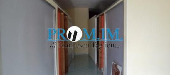 300m² Commercial property in Naples, Italy No. 317254 11