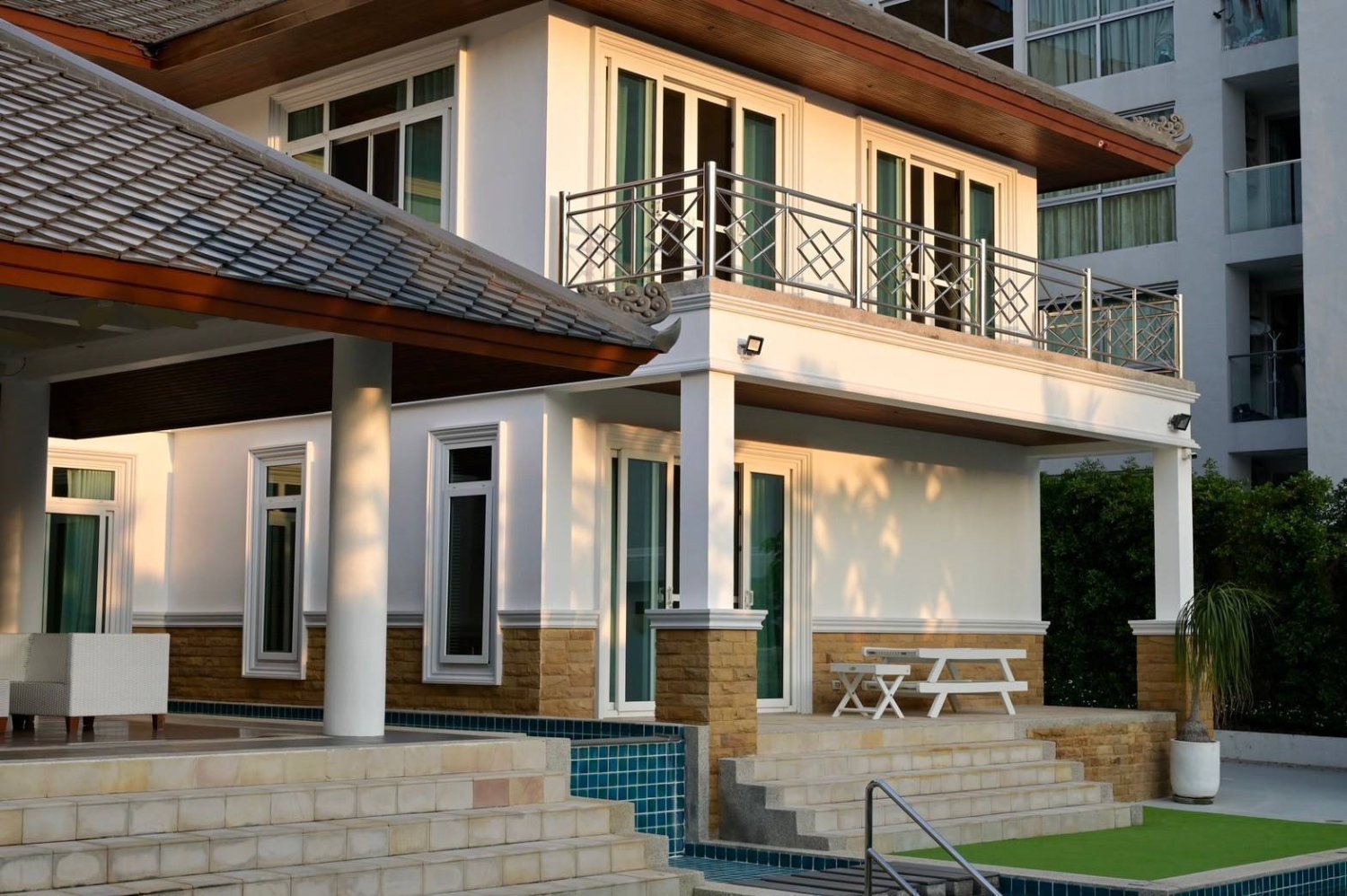 5 bedrooms Villa for sale in Pattaya, Chonburi, Eastern Thailand, Thailand № 60161