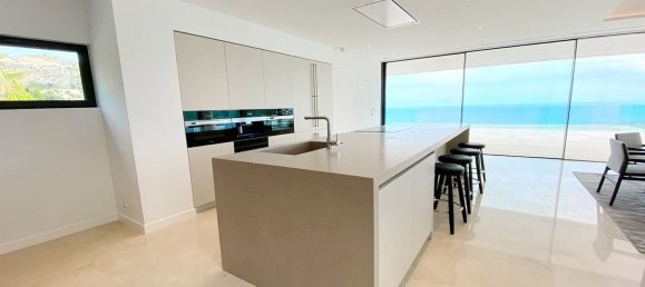 5 bedrooms Villa in Altea, Spain No. 11863 12