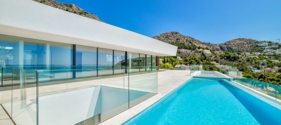 5 bedrooms Villa in Altea, Spain No. 11863 2