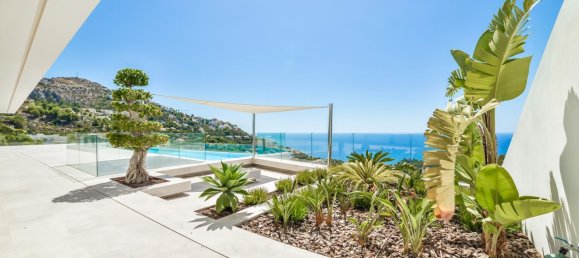 5 bedrooms Villa in Altea, Spain No. 11863 3