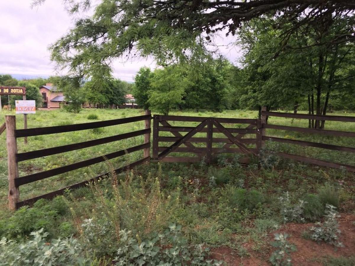  Land in Cordoba, Argentina No. 38007