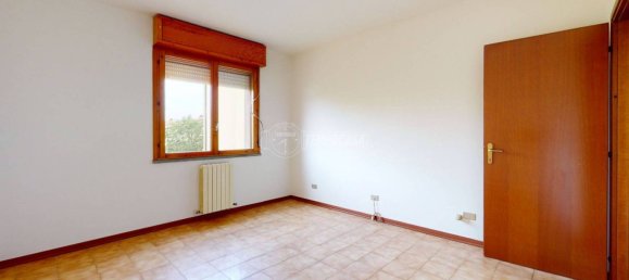 2 Schlafzimmer Wohnung in Concordia sulla Secchia, Italy, Nr. 196553 12