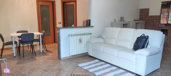 3 Schlafzimmer Wohnung in Naples, Italy, Nr. 339419 9
