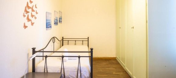 3 Schlafzimmer Wohnung in Naples, Italy, Nr. 339419 23