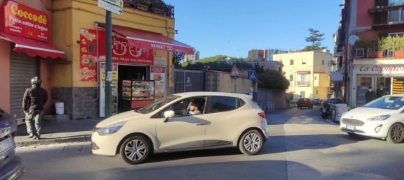 3 Schlafzimmer Wohnung in Naples, Italy, Nr. 339419 2