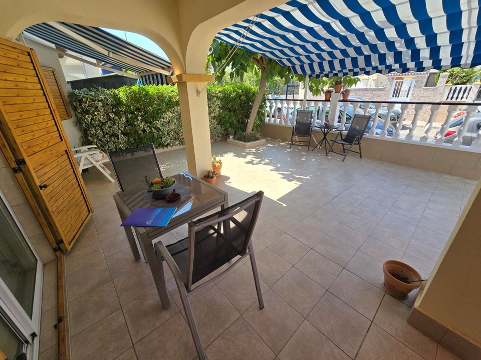 Бунгало с 2 спальнями в Торревьеха, Испания № 201387