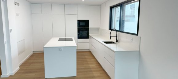 4 bedrooms House in Cascais, Portugal No. 132521 8