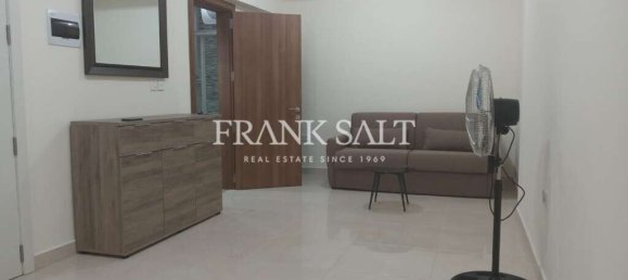 1 bedroom Apartment in Marsalforn, Malta No. 6166 5