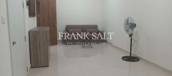 1 bedroom Apartment in Marsalforn, Malta No. 6166 4