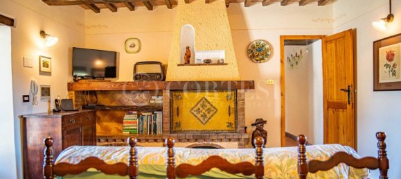 4 bedrooms House in Monte Santa Maria Tiberina, Italy No. 267211 3