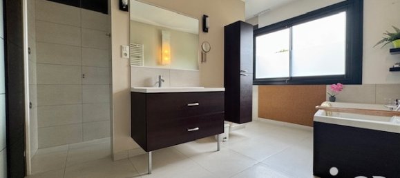 4 chambres Maison à Longuenesse, France No. 346041 9