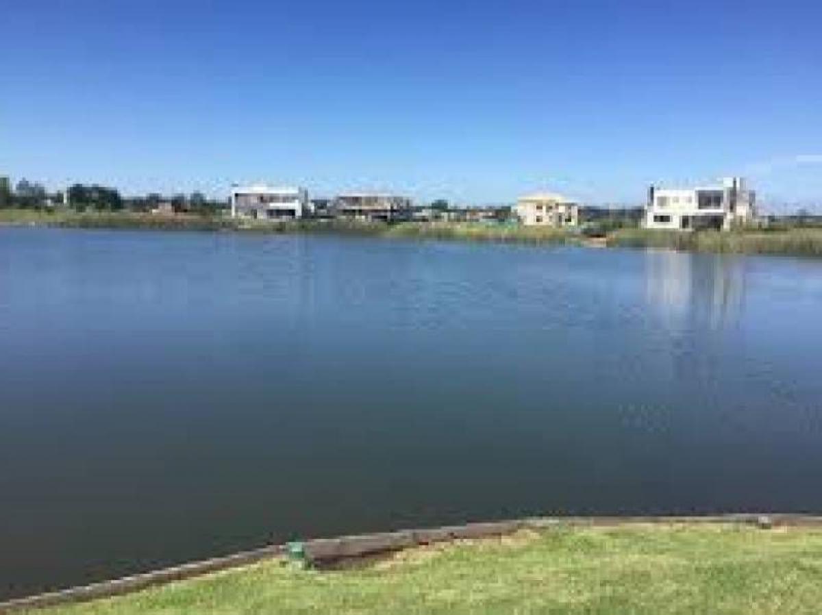  Land in Escobar, Argentina No. 47377