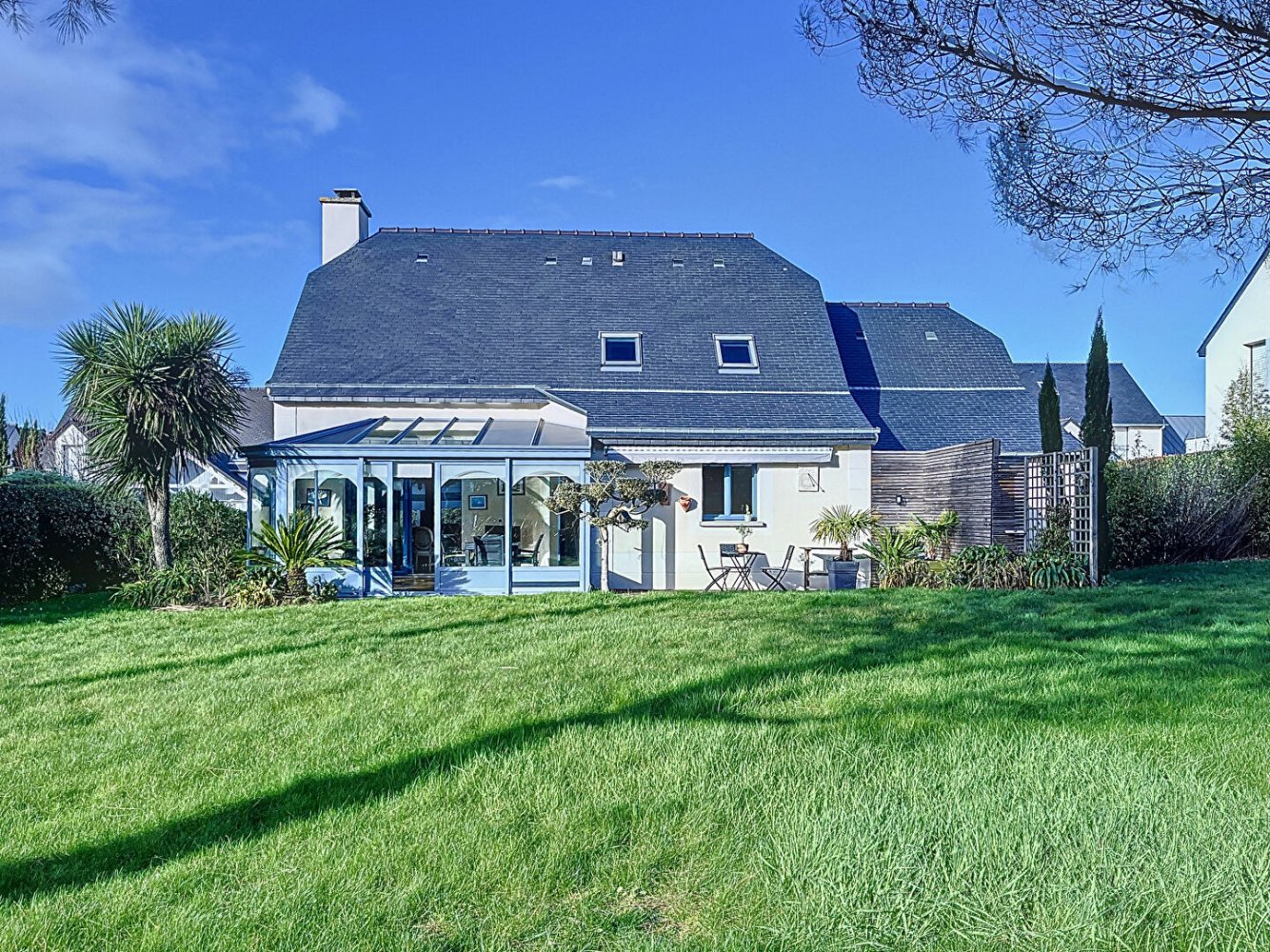 Дом с 5 спальнями в Сен-Брьяк-сюр-Мер, Франция № 200425