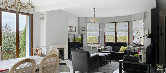 Дом с 5 спальнями в Сен-Брьяк-сюр-Мер, Франция № 200425 6