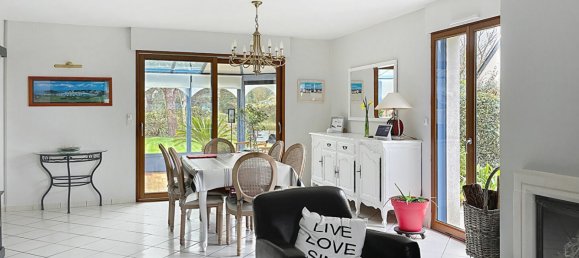 Дом с 5 спальнями в Сен-Брьяк-сюр-Мер, Франция № 200425 7