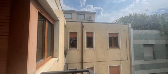 Дуплекс с 10 комнатами в Комо, Италия № 8189 13