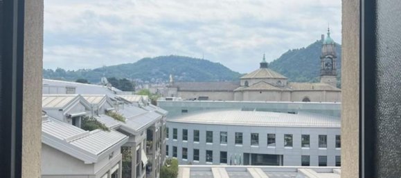 Дуплекс с 10 комнатами в Комо, Италия № 8189 23