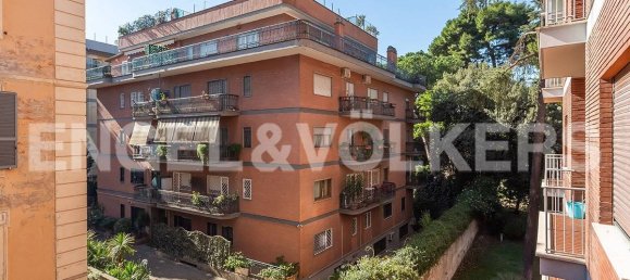 2 bedrooms Apartment in Rome, Italy No. 126285 8