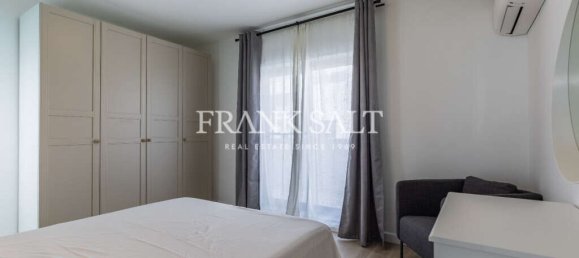 1 bedroom Penthouse in Gzira, Malta No. 4699 10