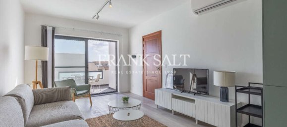 1 bedroom Penthouse in Gzira, Malta No. 4699 2