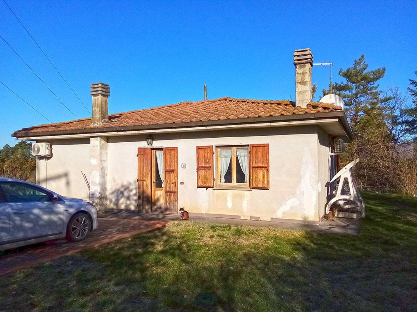 6 rooms House in Civitella in Val di Chiana, Italy No. 200471