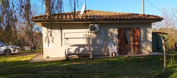 6 rooms House in Civitella in Val di Chiana, Italy No. 200471 2