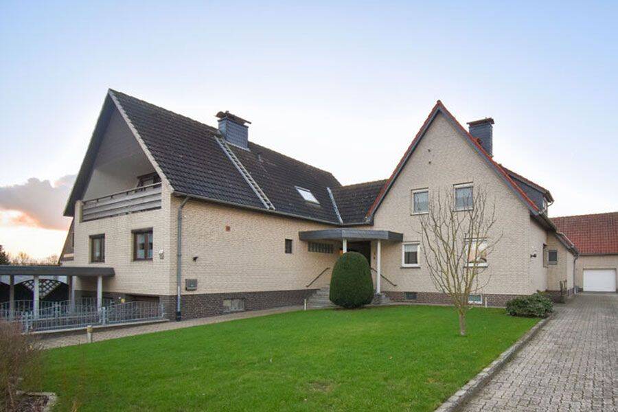 8 bedrooms Townhouse in Helmstedt, Germany No. 208420