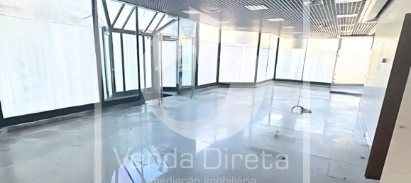 341m² Commercial property in Figueira da Foz, Portugal No. 252022 8