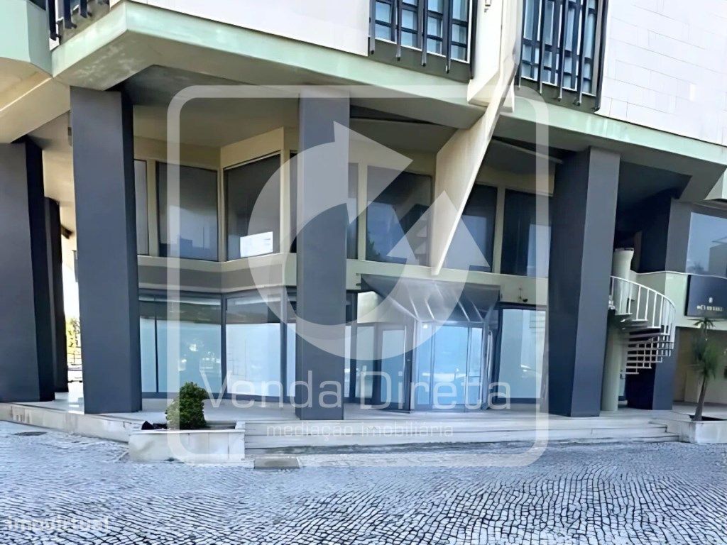 341m² Commercial property in Figueira da Foz, Portugal No. 252022