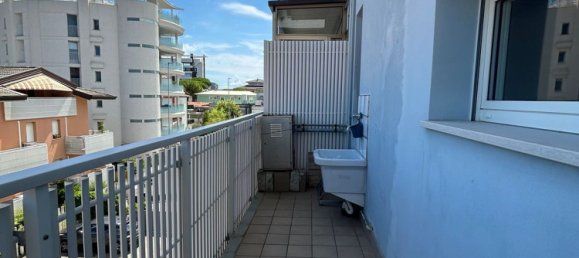 3 Schlafzimmer Doppelhaus in Udine, Italy, Nr. 347504 6