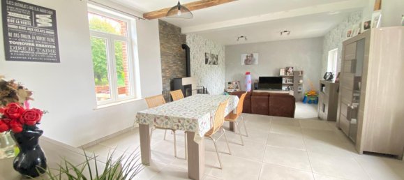 3 bedrooms Townhouse in Avesnes-le-Comte, France No. 158829 8