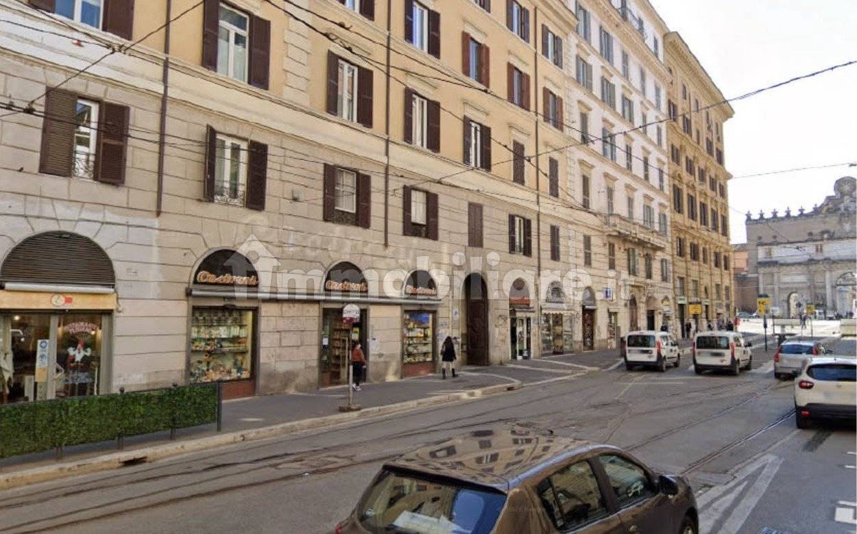 Квартира с 3 спальнями в Рим, Италия № 217474