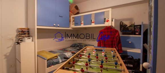 5 rooms Apartment in Livorno, Italy No. 170098 15