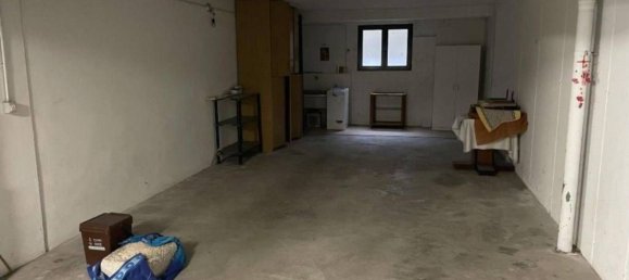3-salle Appartement à Travagliato, Italy No. 7091 10