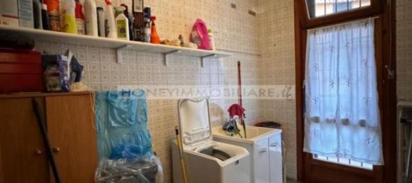 3 rooms Apartment in Fidenza, Italy No. 28535 10