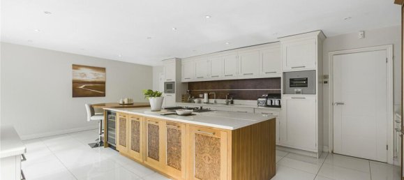 5 bedrooms House in Hadley Wood, United Kingdom No. 6581 4