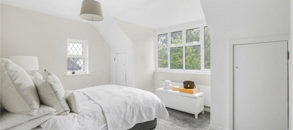 5 bedrooms House in Hadley Wood, United Kingdom No. 6581 17