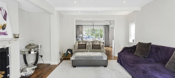 5 bedrooms House in Hadley Wood, United Kingdom No. 6581 12