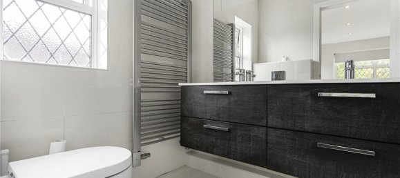 5 bedrooms House in Hadley Wood, United Kingdom No. 6581 15