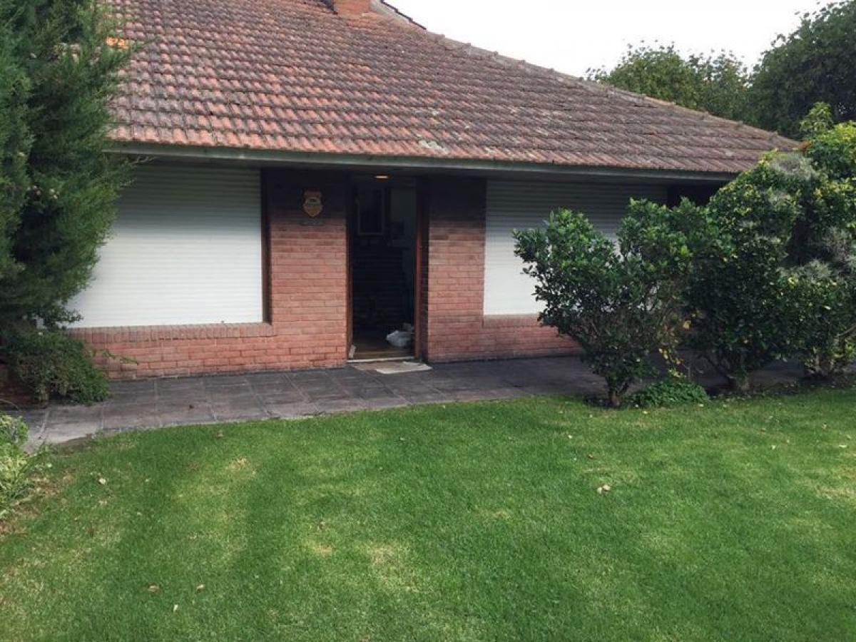 Casa de 2 dormitorios en Mar del Plata, Argentina No. 82890