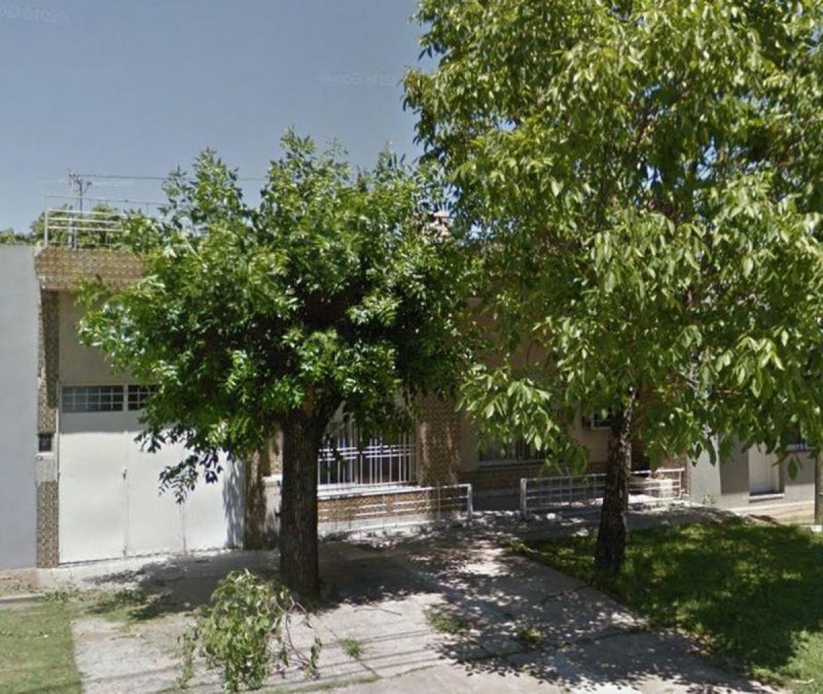 2 bedrooms House in Quilmes, Argentina No. 4100