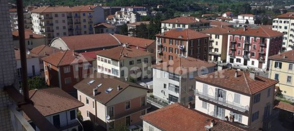 4 bedrooms Apartment in Cairo Montenotte, Italy No. 14323 13
