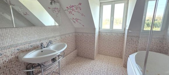 Дом с 5 спальнями в Вьярм, Франция № 360404 8