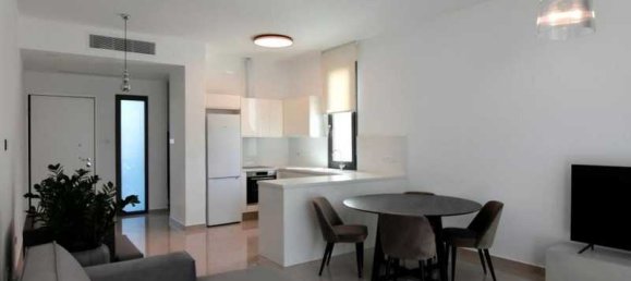 3 bedrooms Commercial property in Limassol, Cyprus No. 20046 2